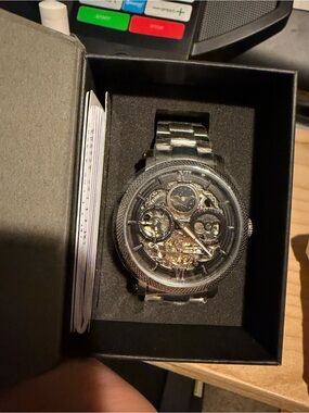 Heritor Watch